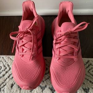Adidas Ultraboost 21 size 7 in hazy rose